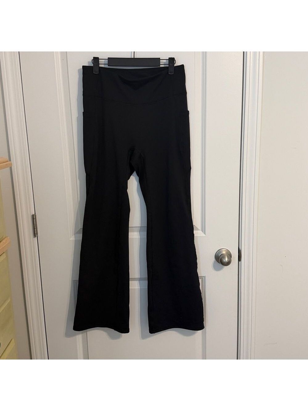 Ewedoos Fleece Lined Thermal Yoga Pants Black High Waist Flare Pockets Size L - Picture 7 of 8